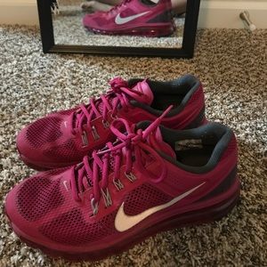 Magenta Nike Air Max