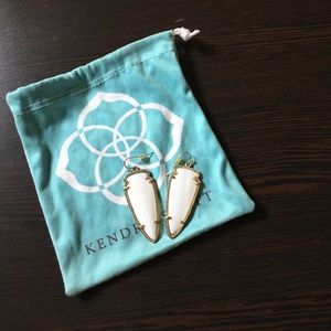 Kendra Scott arrow earrings