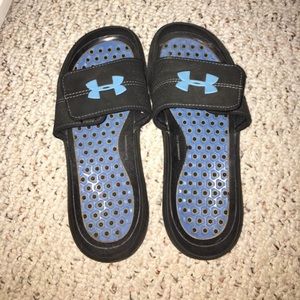 Under amour slides