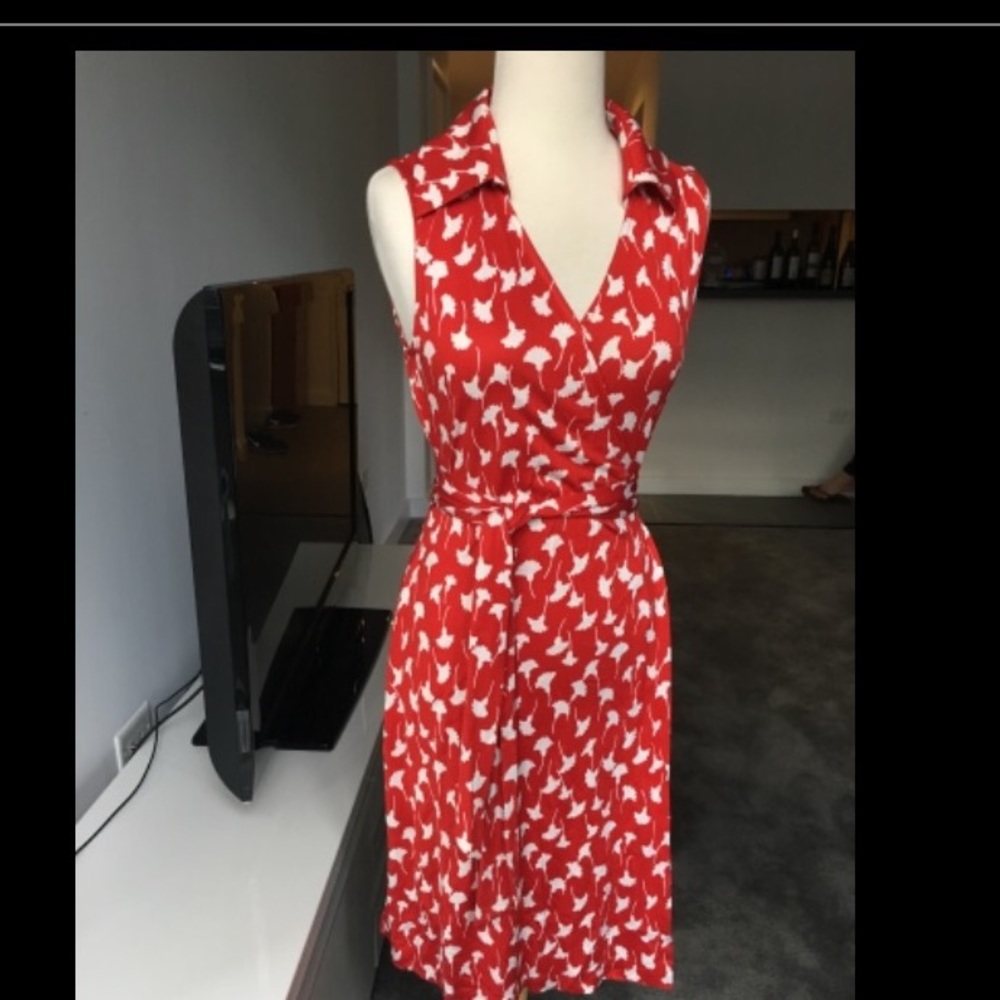NWT Diane Von Furstenberg St. Jude's wrap dress