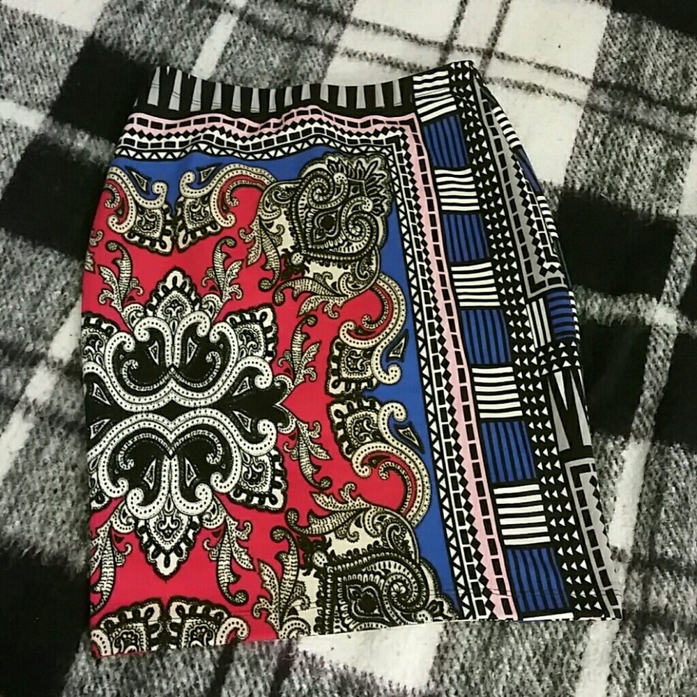 Funky patterned mini skirt