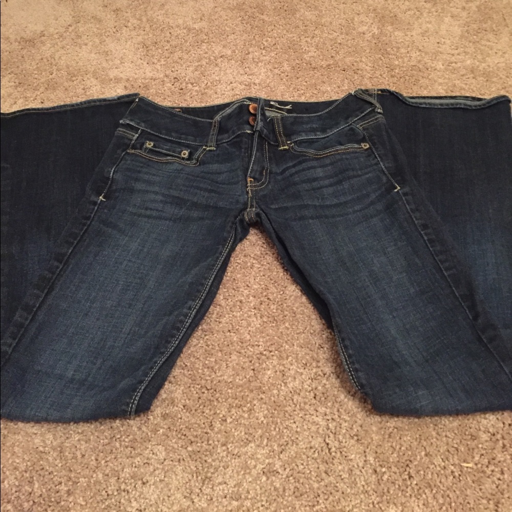 LIKE NEW American Eagle jeans