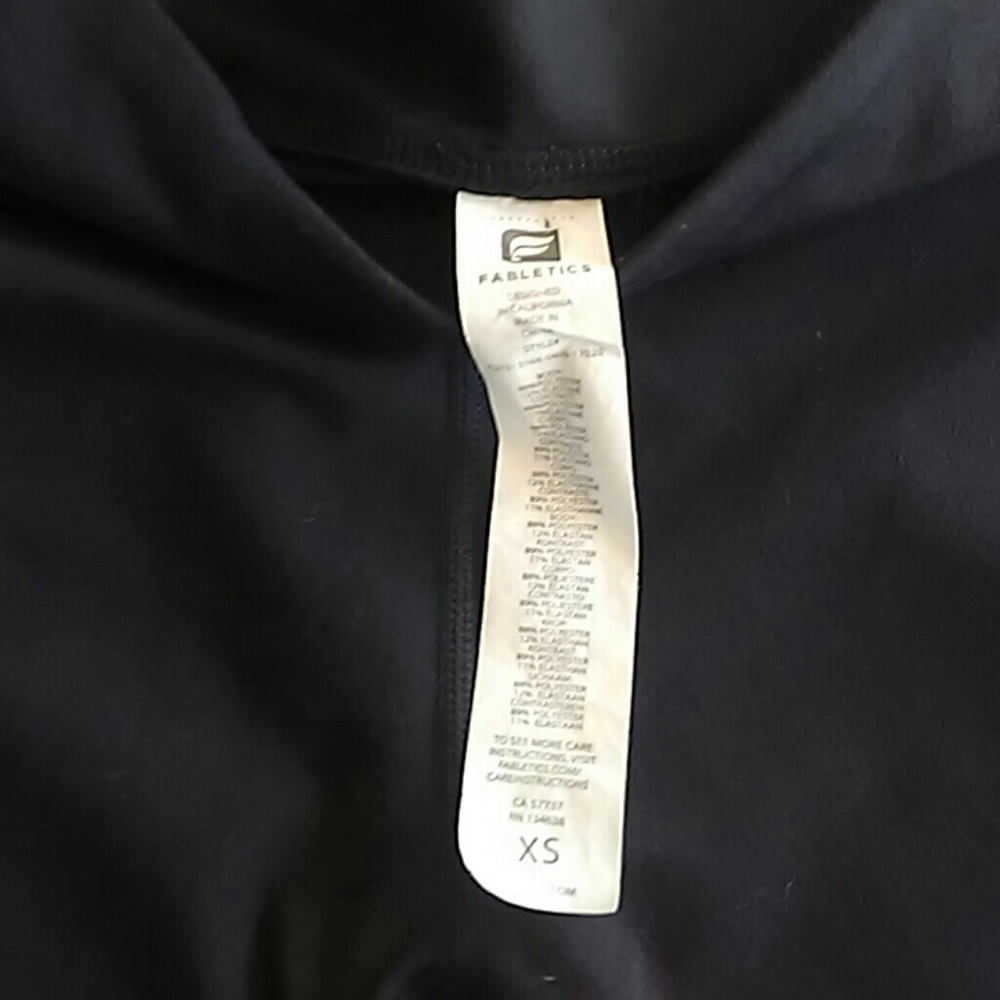 Fabletics Capris - image 2