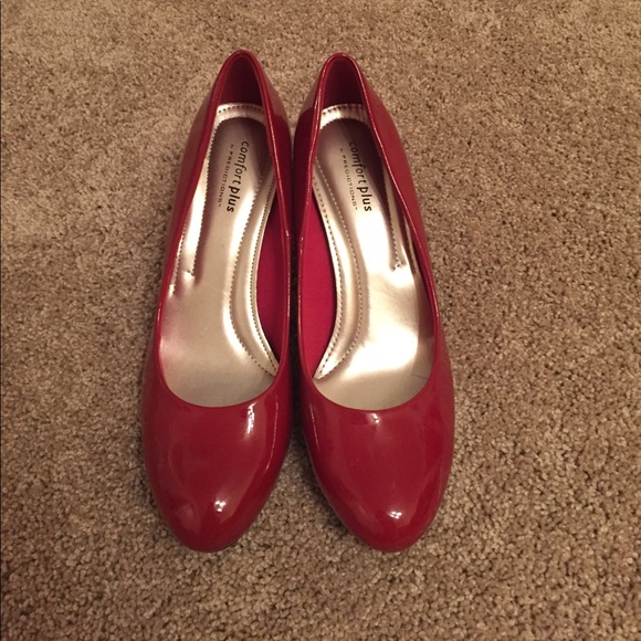 NEW 2in red heels - Picture 1 of 2