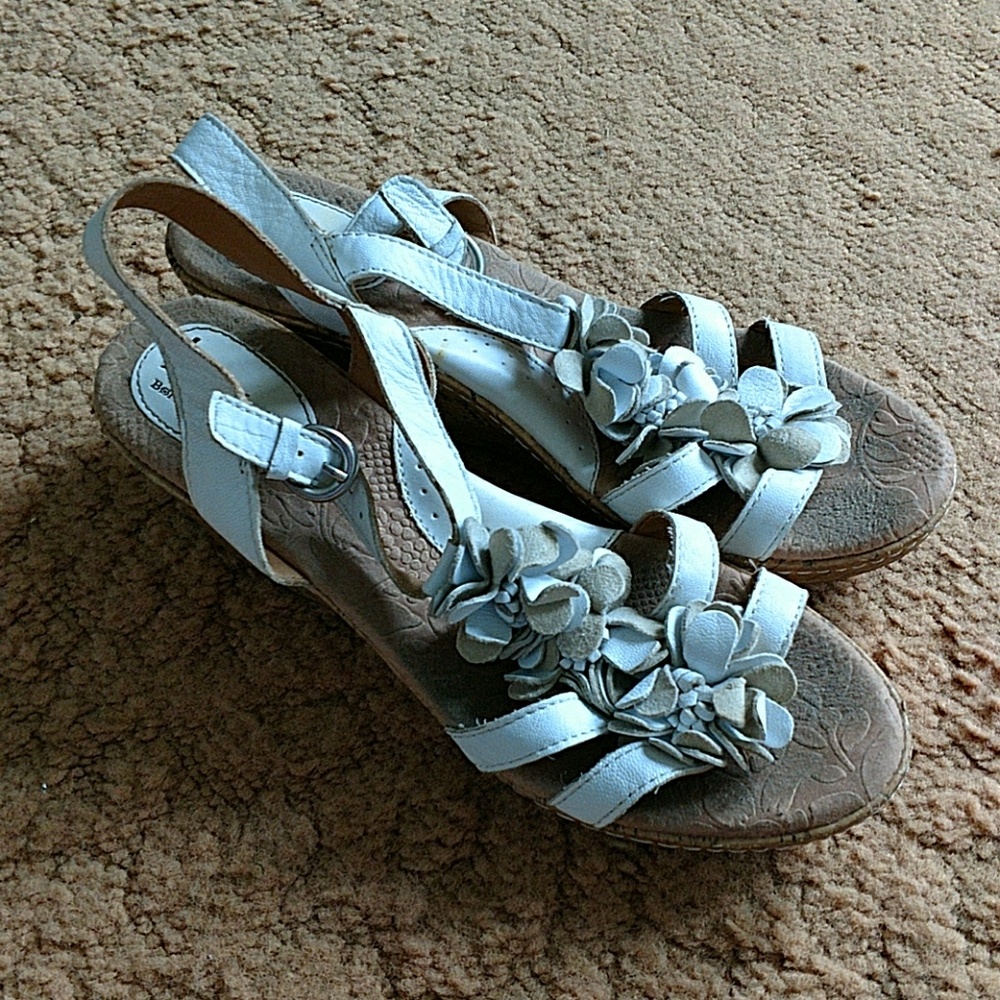 B.o.c. wedge sandals