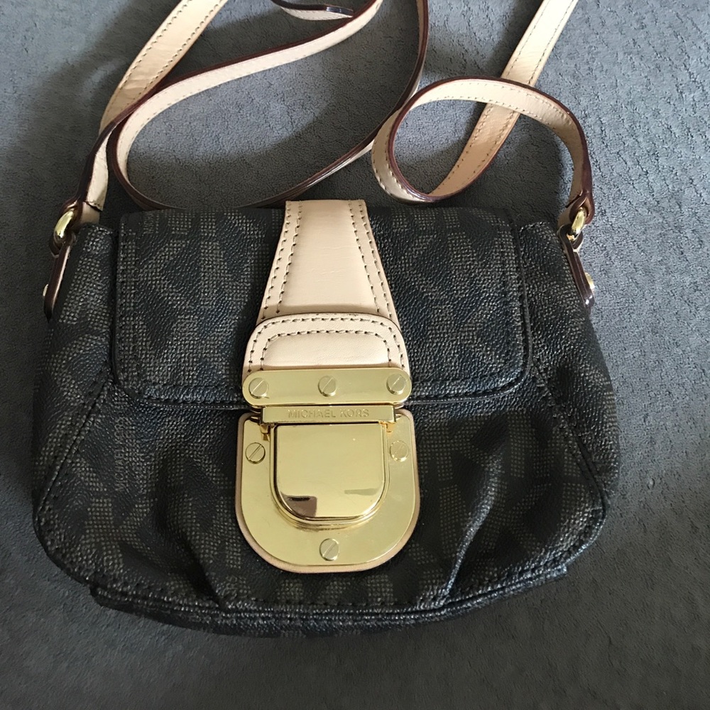 MICHAEL Michael Kors monogram crossbody