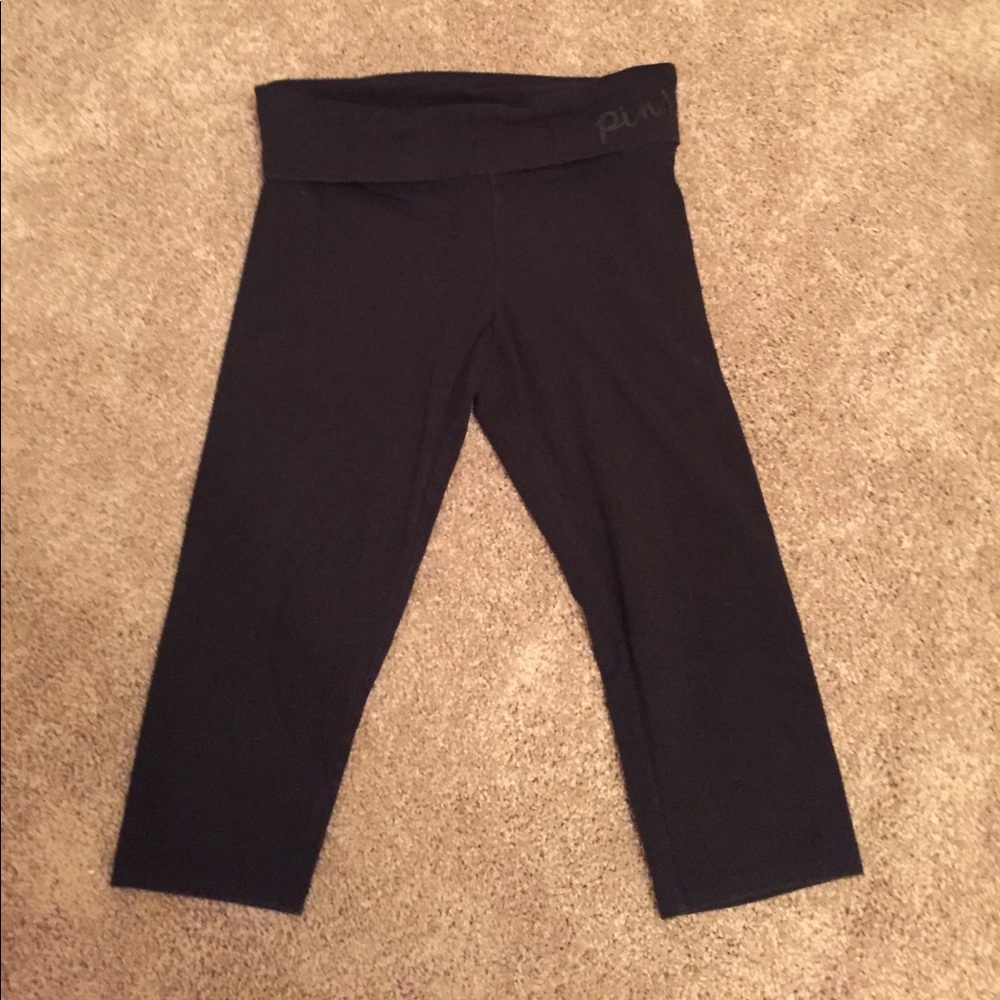 PINK cropped leggings