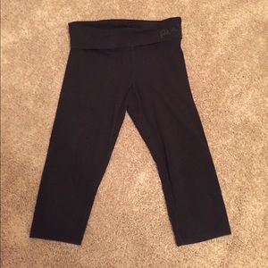 PINK cropped leggings