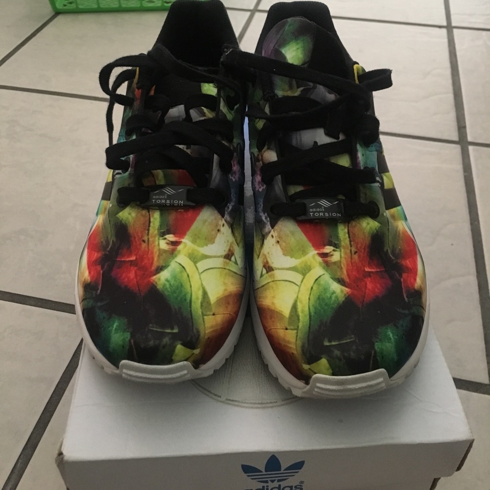 Adidas ZX Flux K Sneakers size 7 Men's/8.5 womens