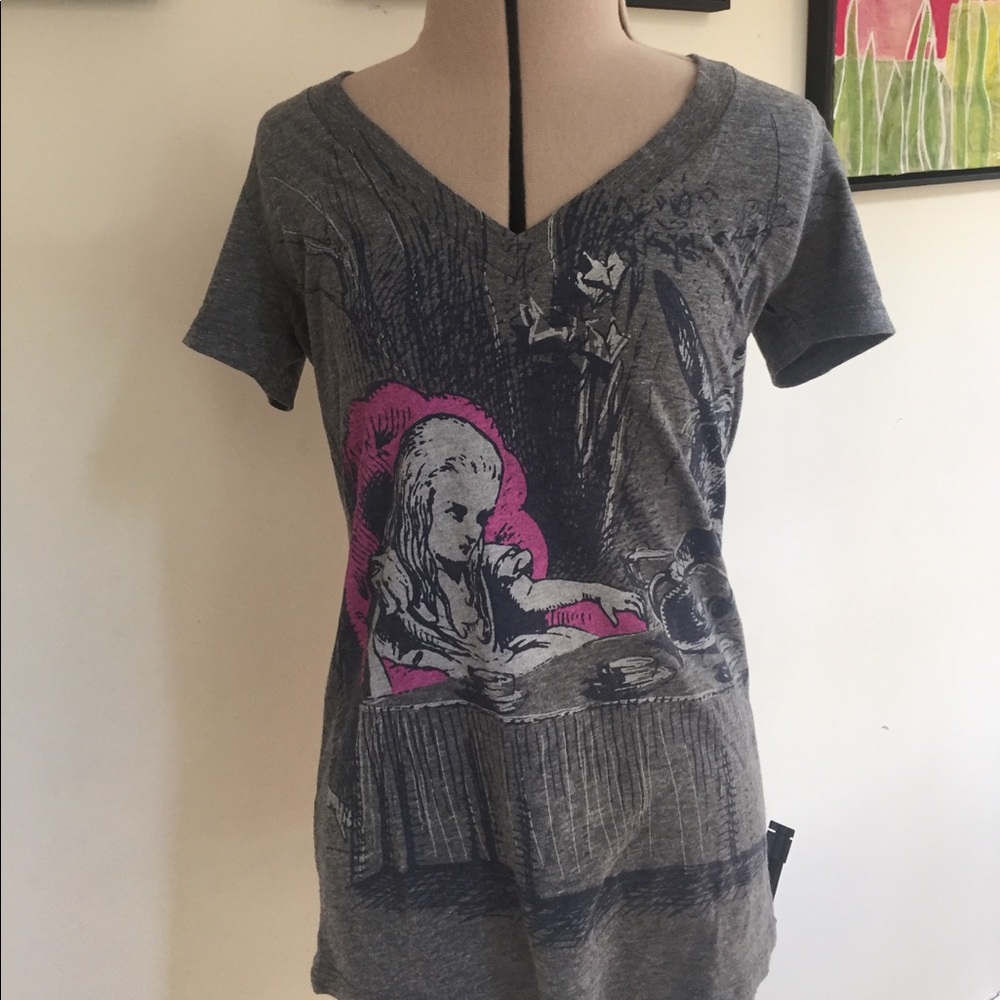 Alice in wonderland tee