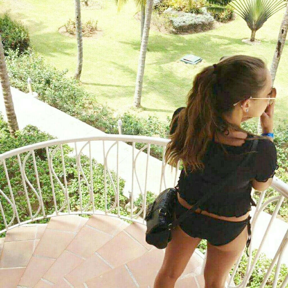 Meet your Posher, Isabella