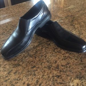 Men's Bostonian Flexlite Black Dress Shoes. 10M