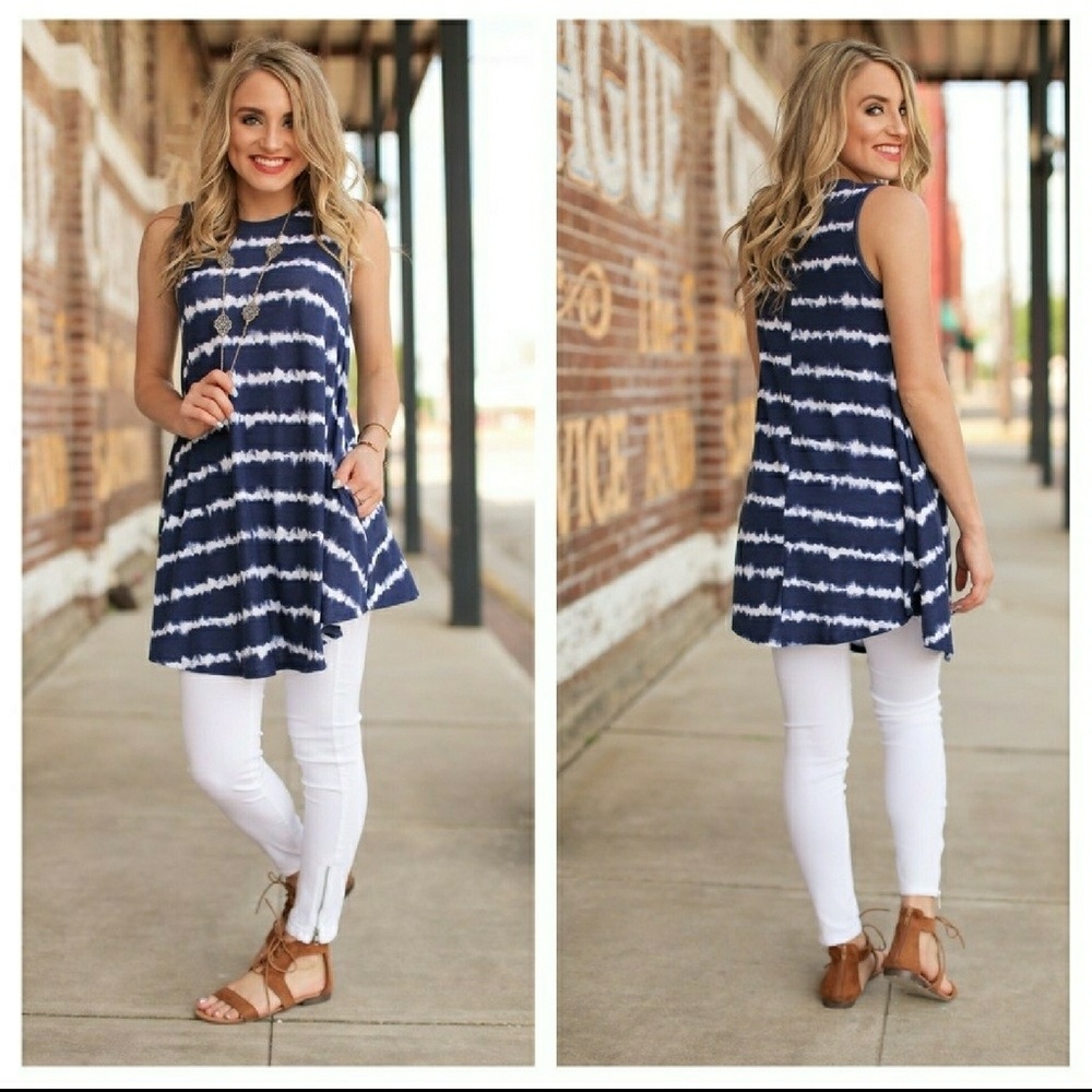 RESERVED💥LAST 1 SALE 💫 Striped Tunic Dress - Picture 2 of 7