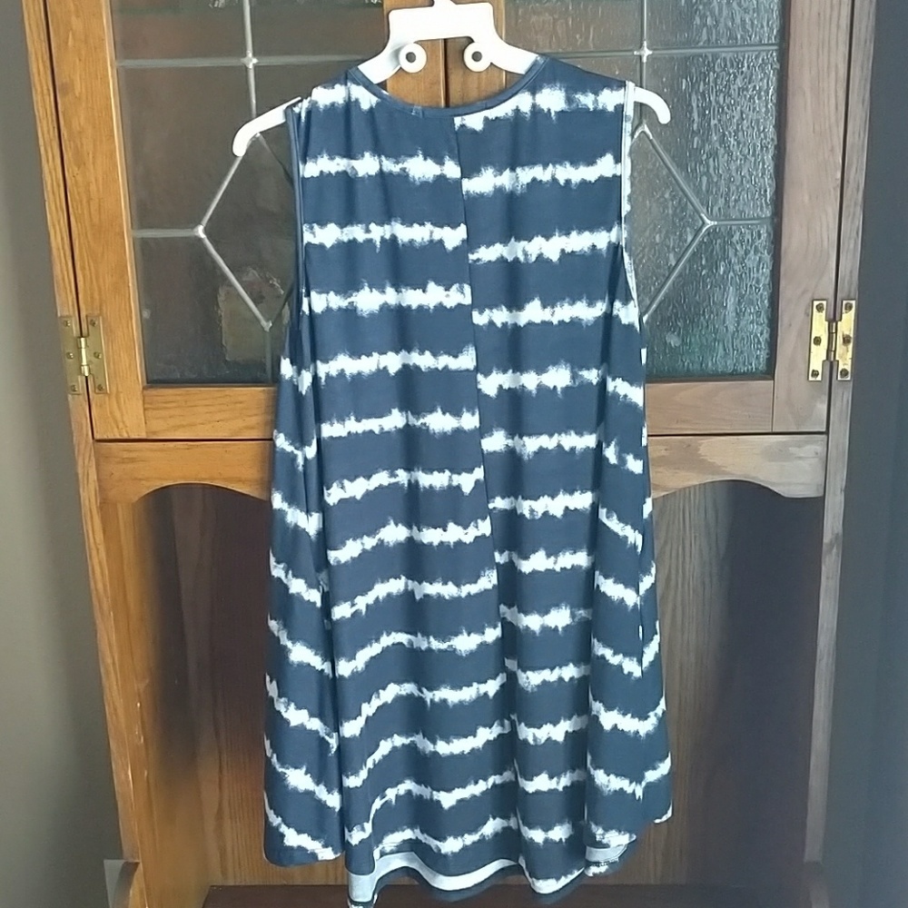 RESERVED💥LAST 1 SALE 💫 Striped Tunic Dress - Picture 5 of 7