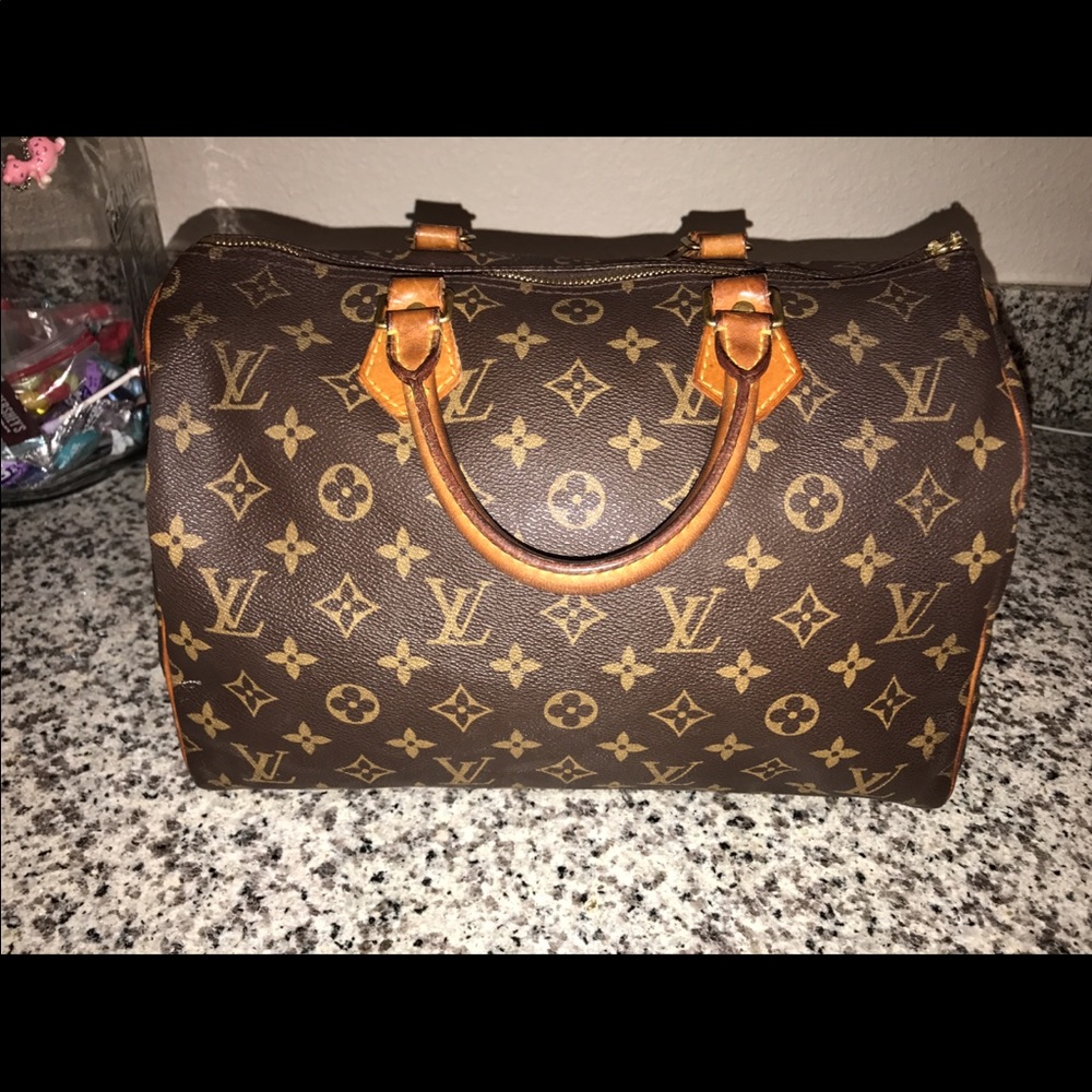 Louis Vuitton Speedy 30