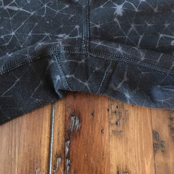 Lululemon Wunder Under Crop - Picture 4 of 4