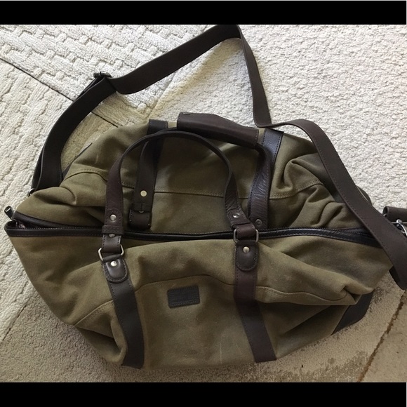 NWOT British Belt Co. canvas and leather weekender - Picture 3 of 5