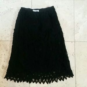 Lace skirt