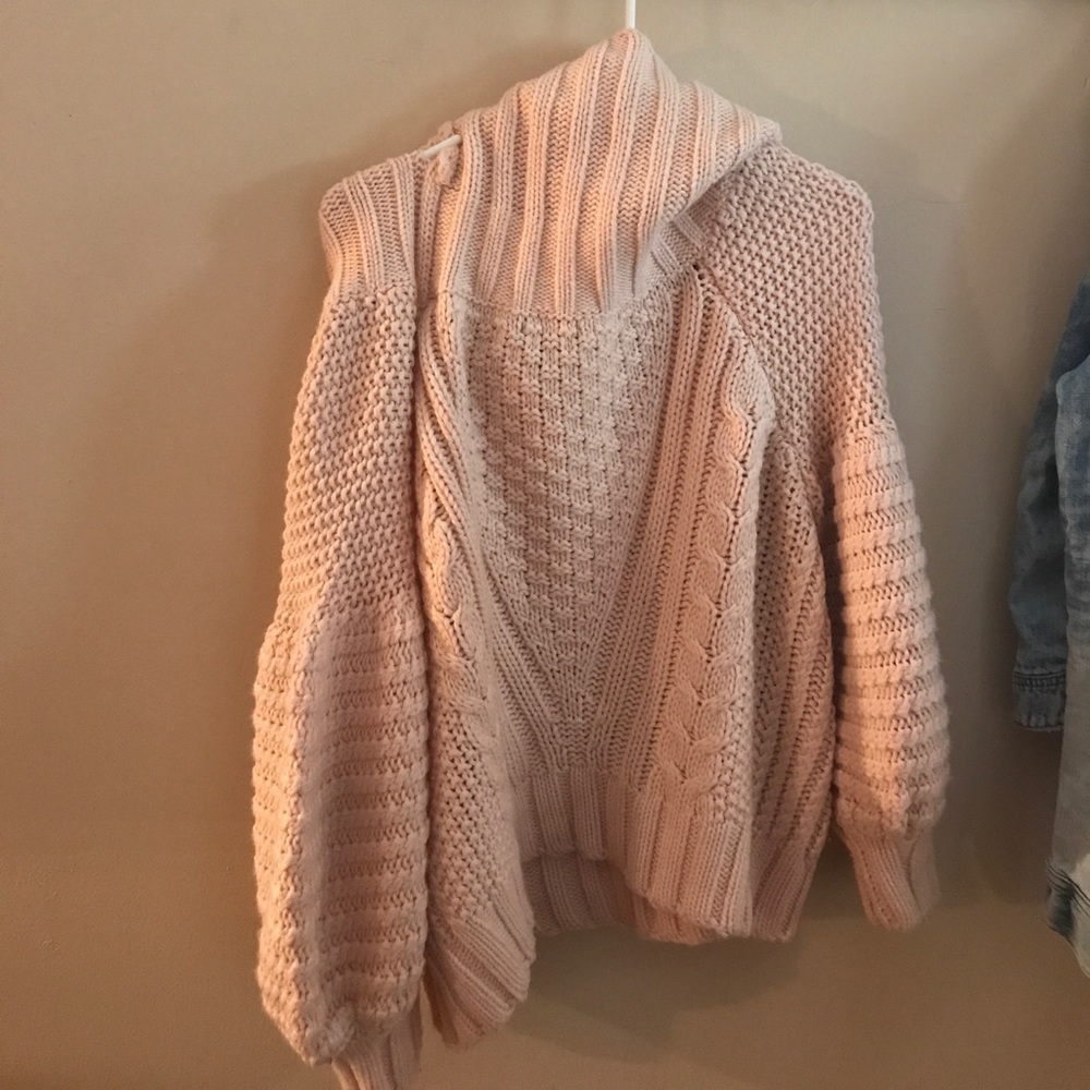 H&M sweater