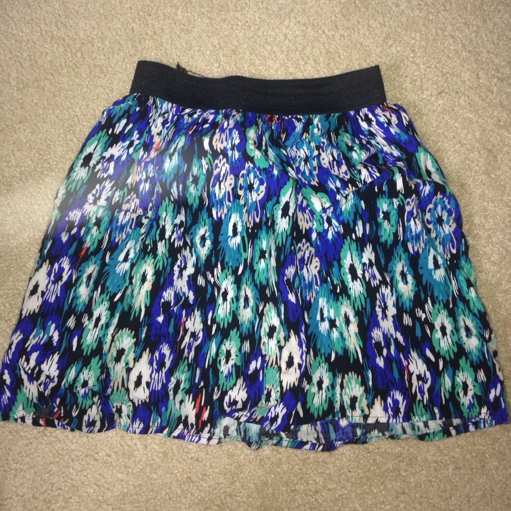 Patterned skirt