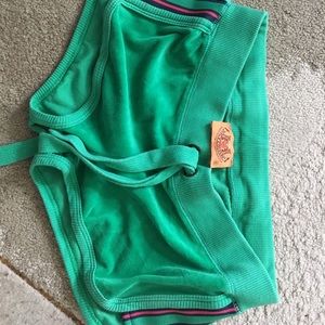 EUC Juicy Couture green velour short shorts