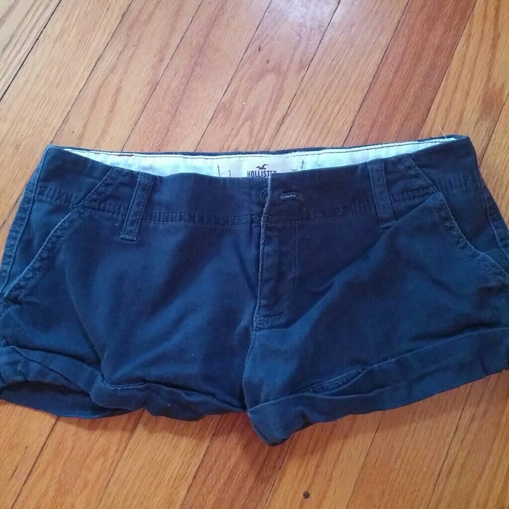 Navy blue short shorts from Hollister size 1