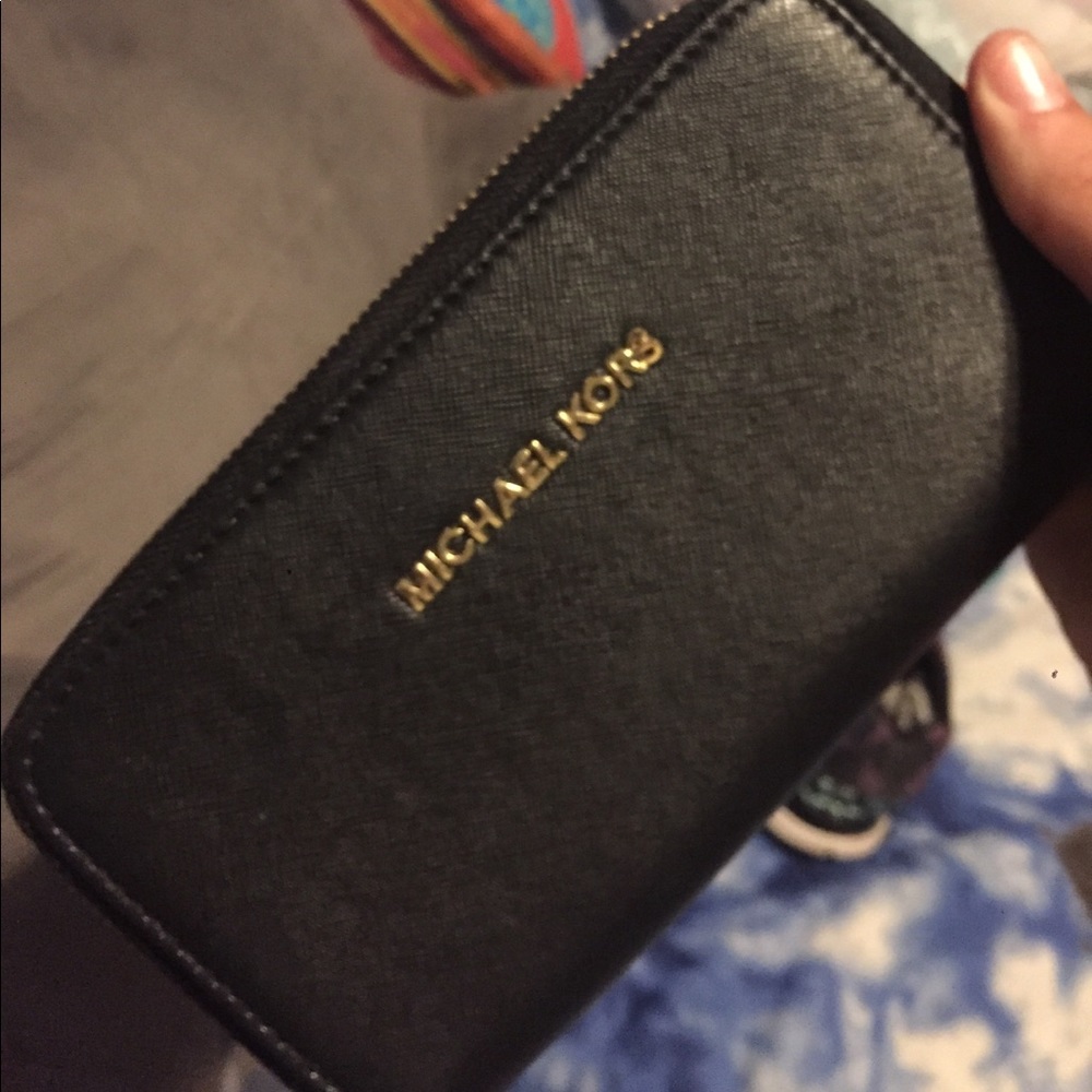 michael kors wallet