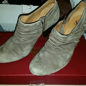 Taupe grey  heel booties