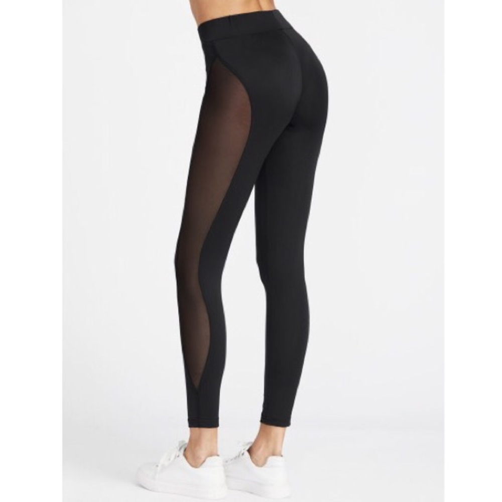 FLASH SALE! Mesh cutout leggings size Small BNWT