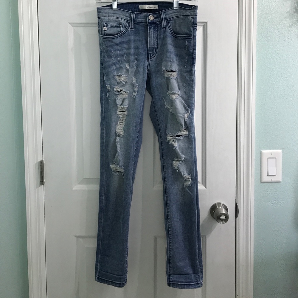 Ripped Skinny Jeans