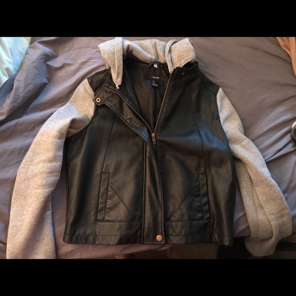 Leather jacket - Picture 1 of 2