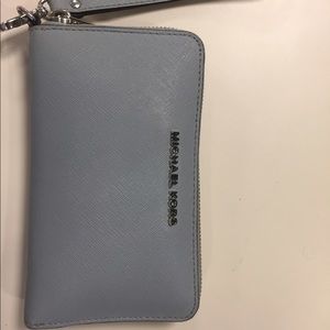 Michael Kors Mercer Large Flat Wallet