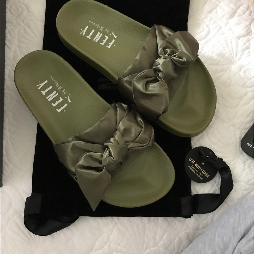 Rihanna Fenty Bow Puma Slides