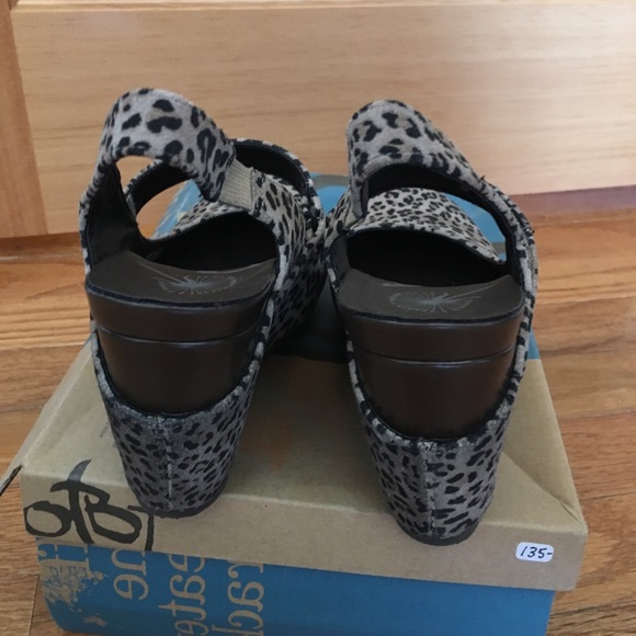 Sexy leopard wedges - Picture 4 of 7