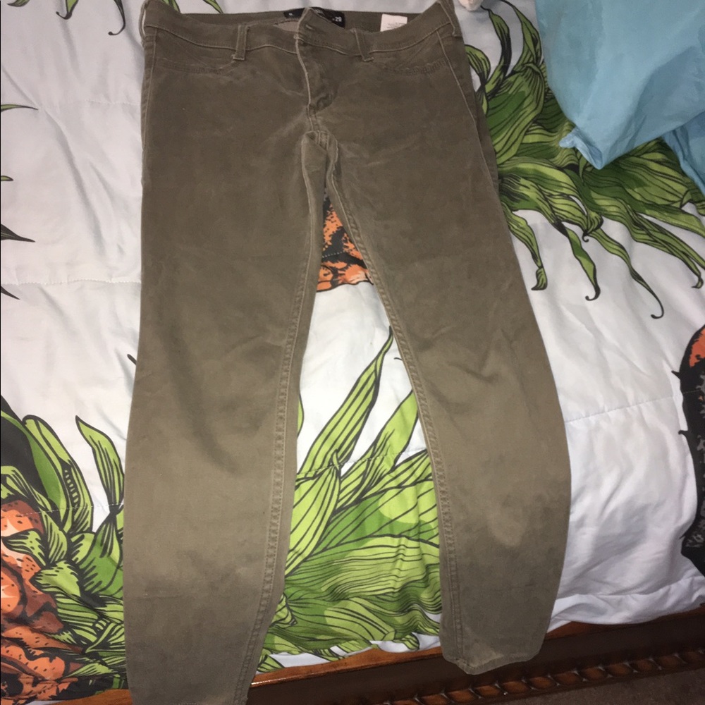 (SOLD) Hollister Jeggings