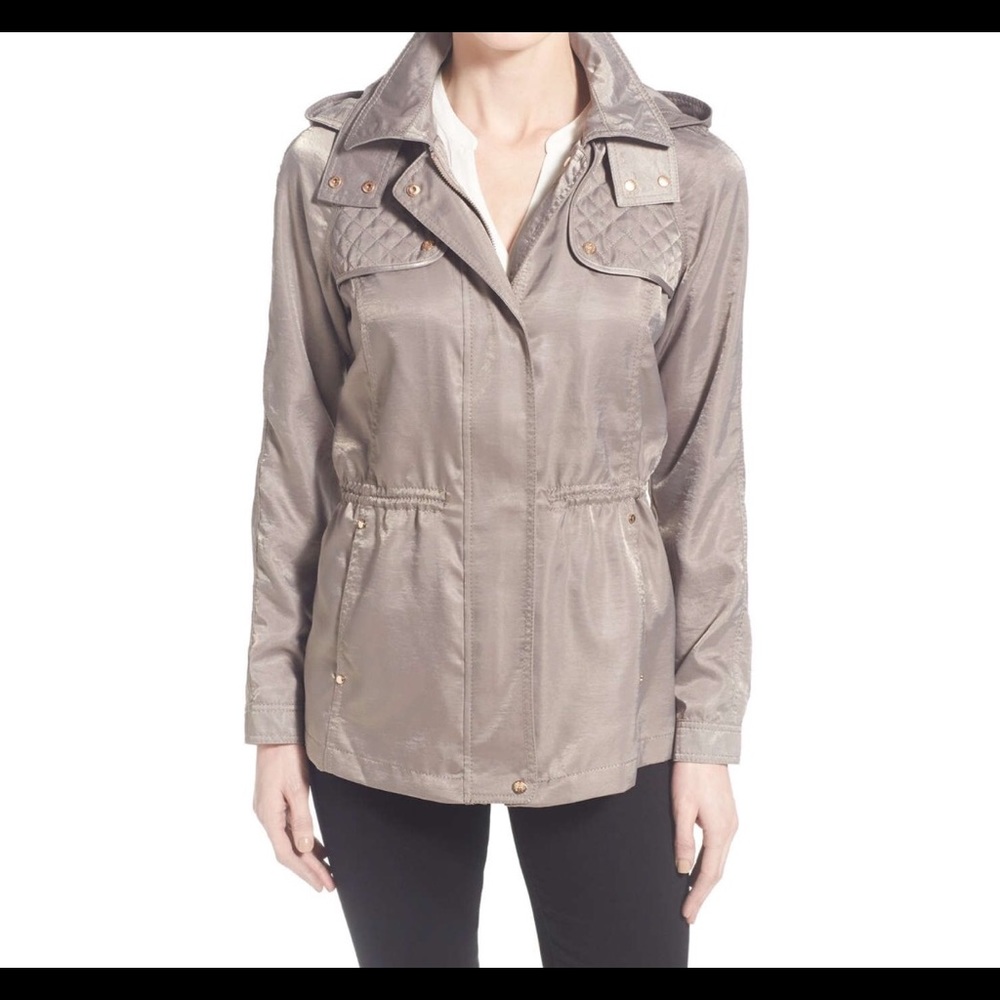 Brand new Vince Camuto anorak