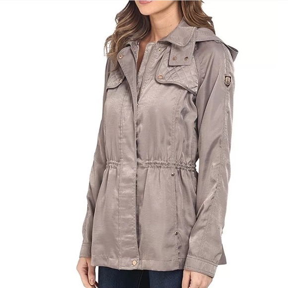 Brand new Vince Camuto anorak - Picture 2 of 8