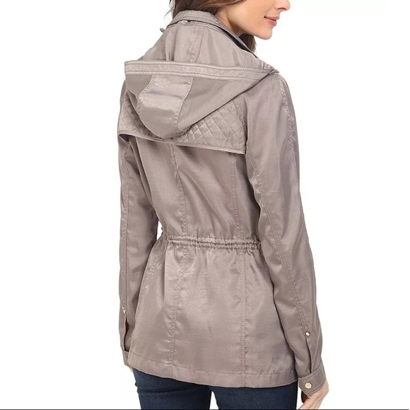 Brand new Vince Camuto anorak - Picture 3 of 8