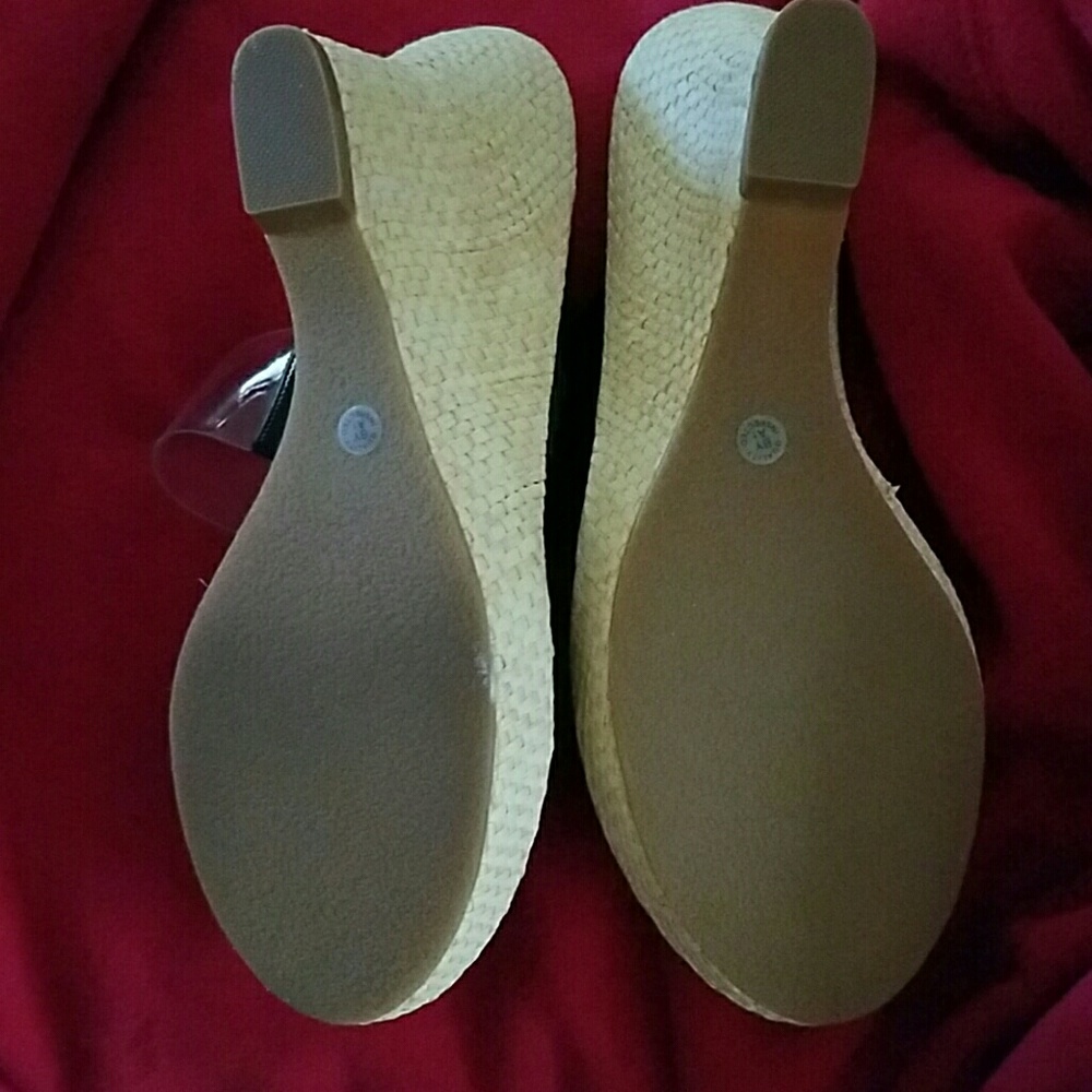 Shoes - Picture 2 of 2