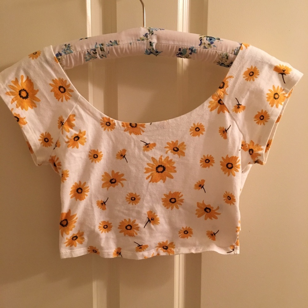 Nollie Sunflower Cross-Back Crop Top
