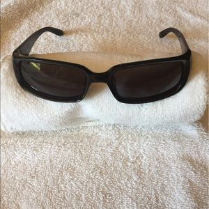 Black Gucci sunglasses