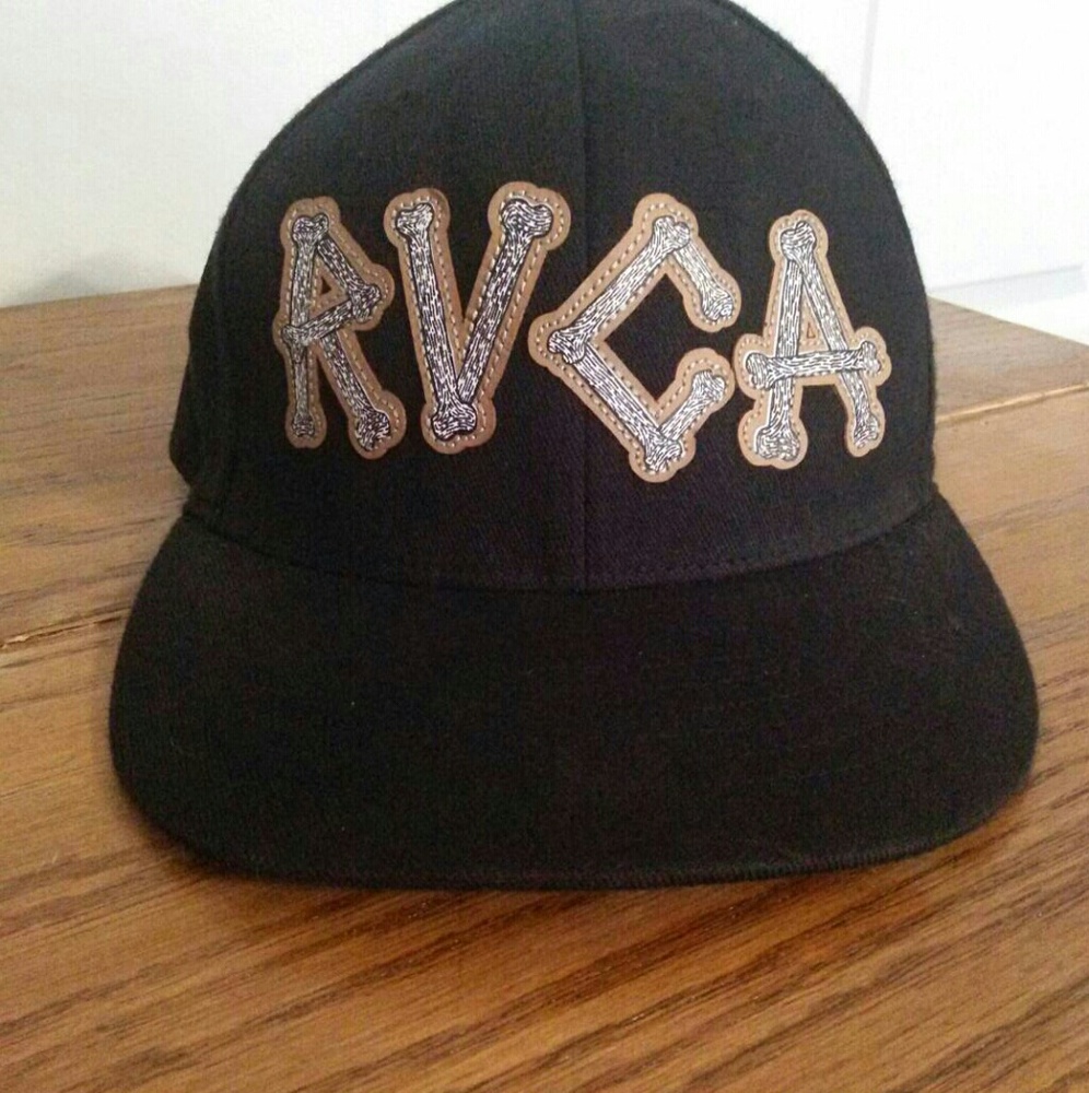 RVCA VA Skull and Bones Cap