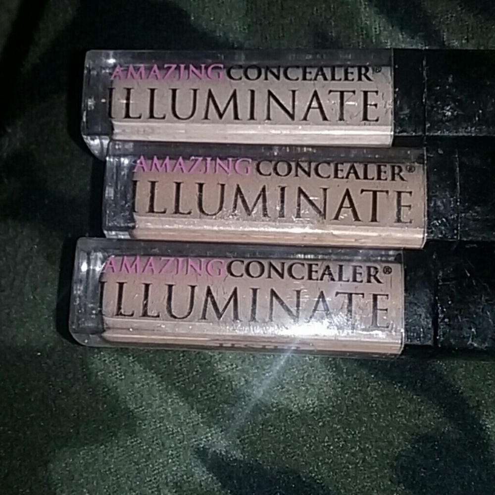 Amazing Cosmetics concealer