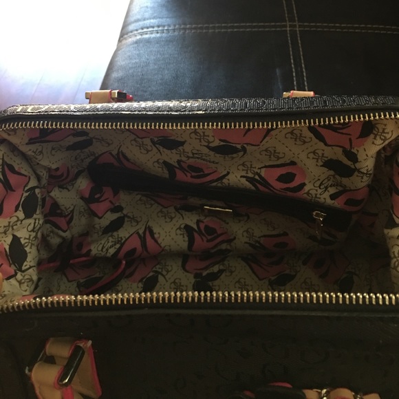 Guess set - Picture 2 of 2