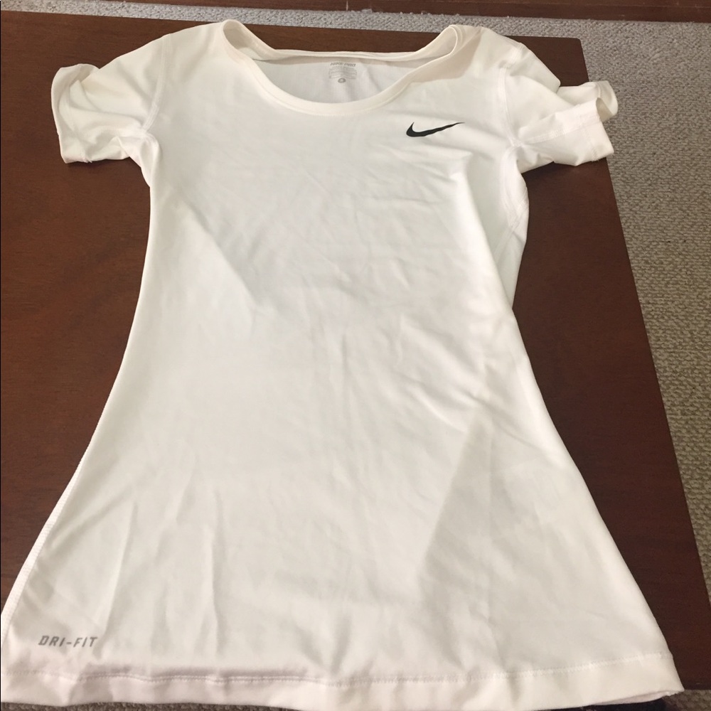 Never worn Nike Drifit top