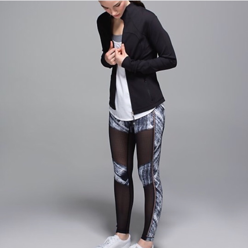 Lululemon hot to street pants size 2 - Picture 3 of 5