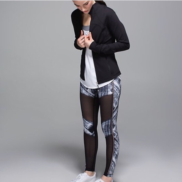 Lululemon hot to street pants size 2 - Picture 3 of 5