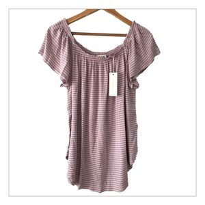 {Plus} Off The Shoulder Mauve Striped Top