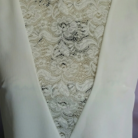 ▪️white dress with lace detail▪️ - Picture 5 of 7