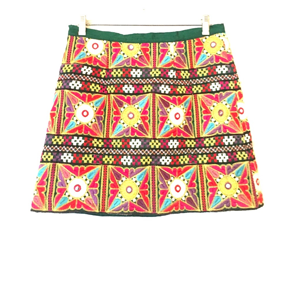 colorful & patterned mini skirt